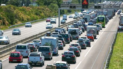 Près de 700 km de bouchons recensés à la mi-journée samedi par Bison futé pour les retours de vacances