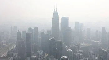 Malásia fecha escolas em partes do país devido a fumo de incêndios na Indonésia