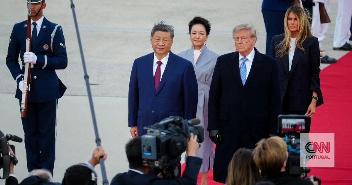 Xi Jinping defende que China e EUA devem ser "parceiros, e não rivais" antes do encontro com Trump