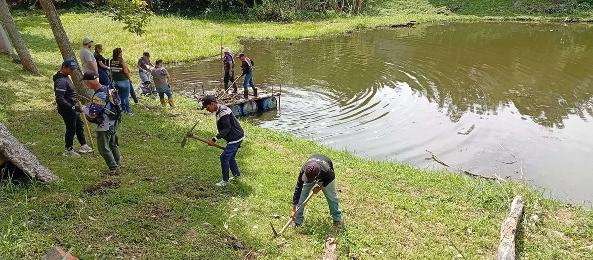 Impulsan jornadas de saneamiento y concientización ecológica en la laguna La Rosa de Mérida