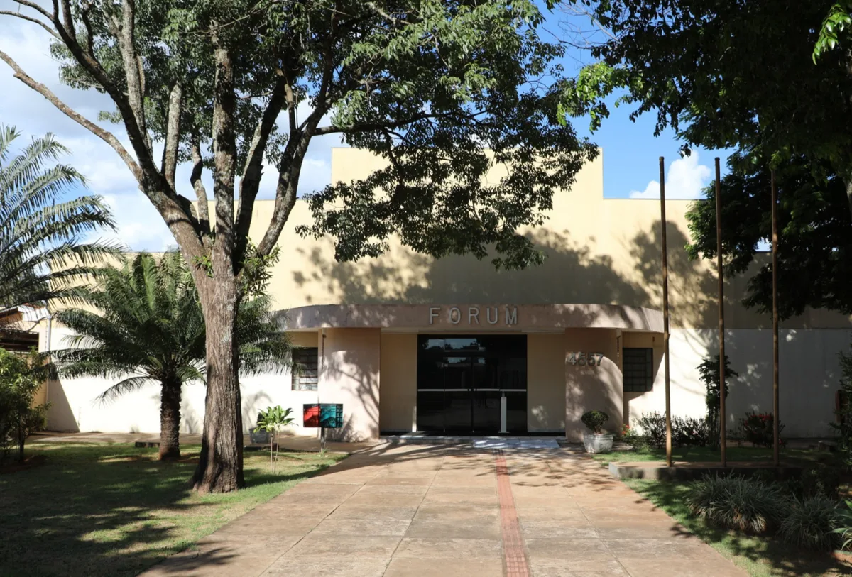 Homem é condenado a pagar R$ 15 mil após envenenar e matar cadela em MS
