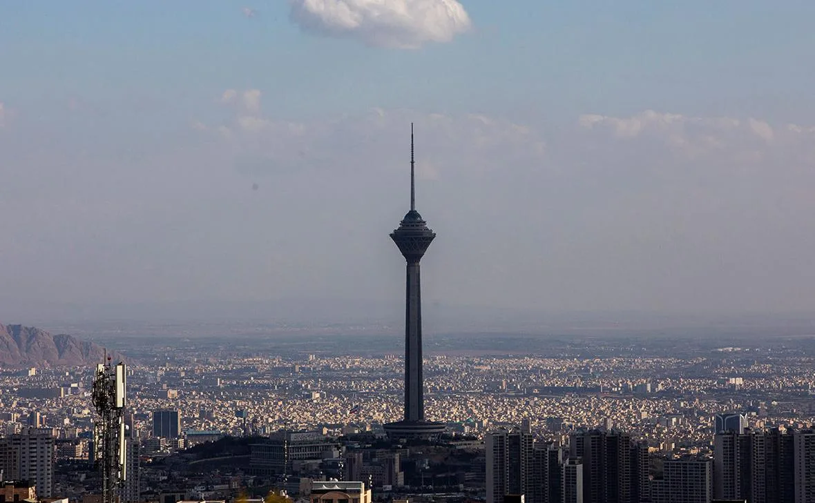 FT раскрыла, как США мешают связи Ирана с «единственным каналом импорта»