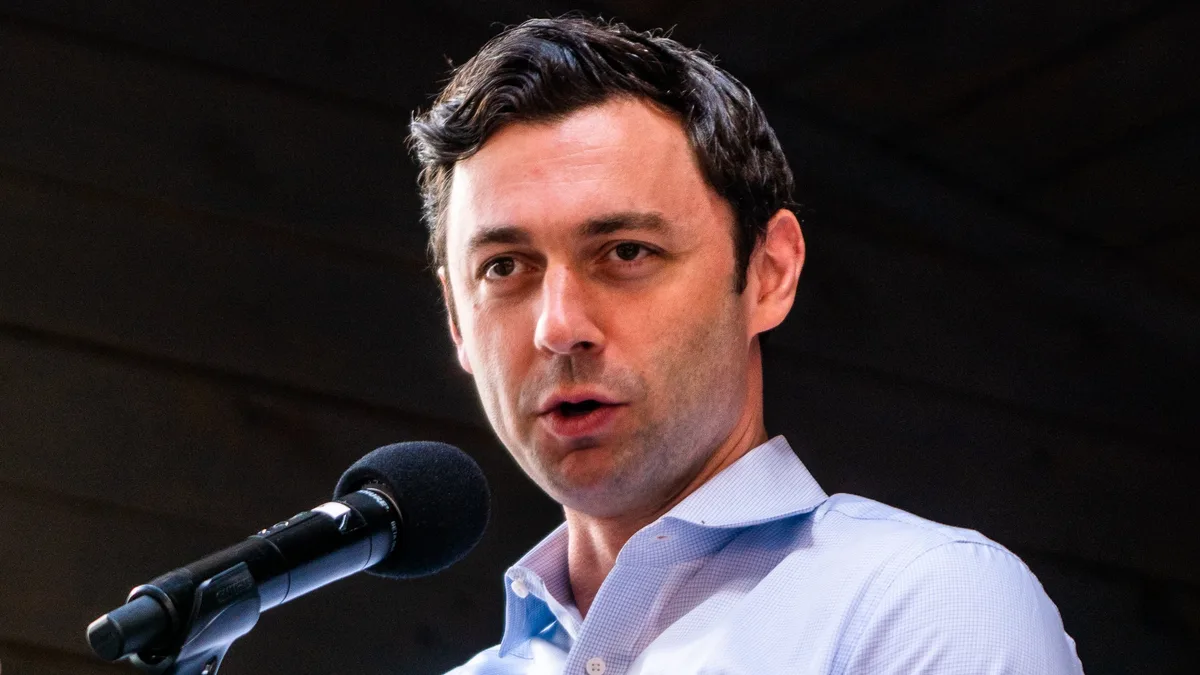 Dem Star Savages ‘Draft-Dodging’ Trump After White House Meltdown