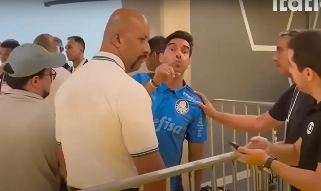 Abel Ferreira diz que o futebol brasileiro está doente, mas nunca tentou ser a cura