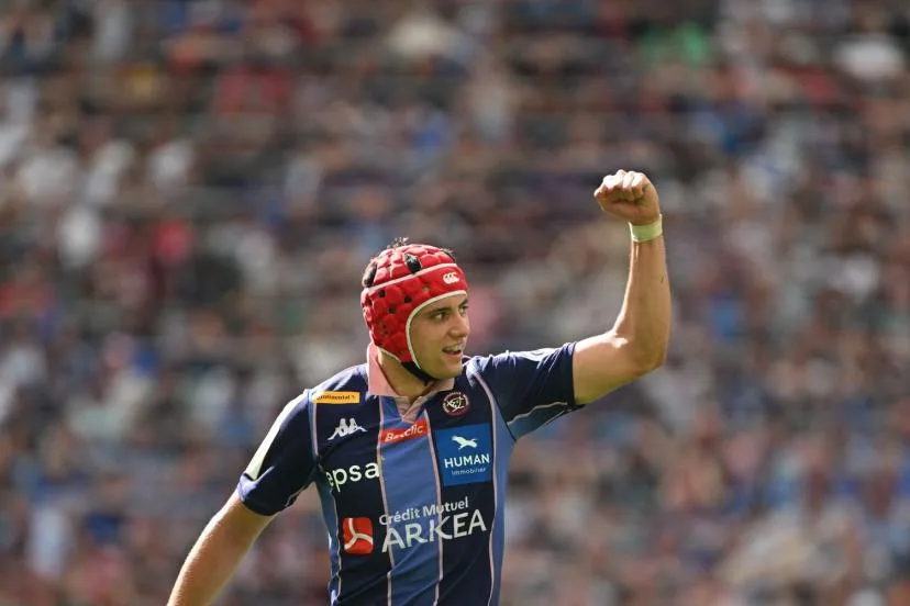 Yannick Bru évoque un replacement de Louis Bielle-Biarrey comme n°10 à l'UBB : « Il faut vous habituer à ces moments où il va basculer à l'ouverture »