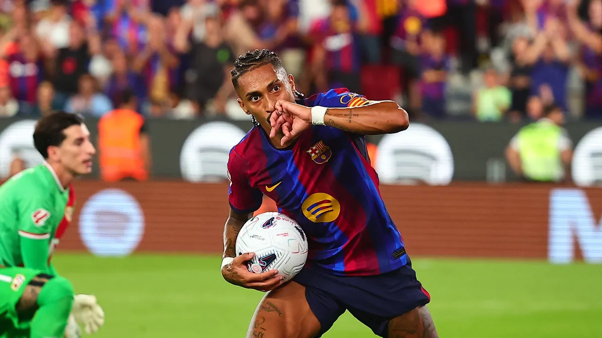 Raphinha se cree su rol de ‘9′
