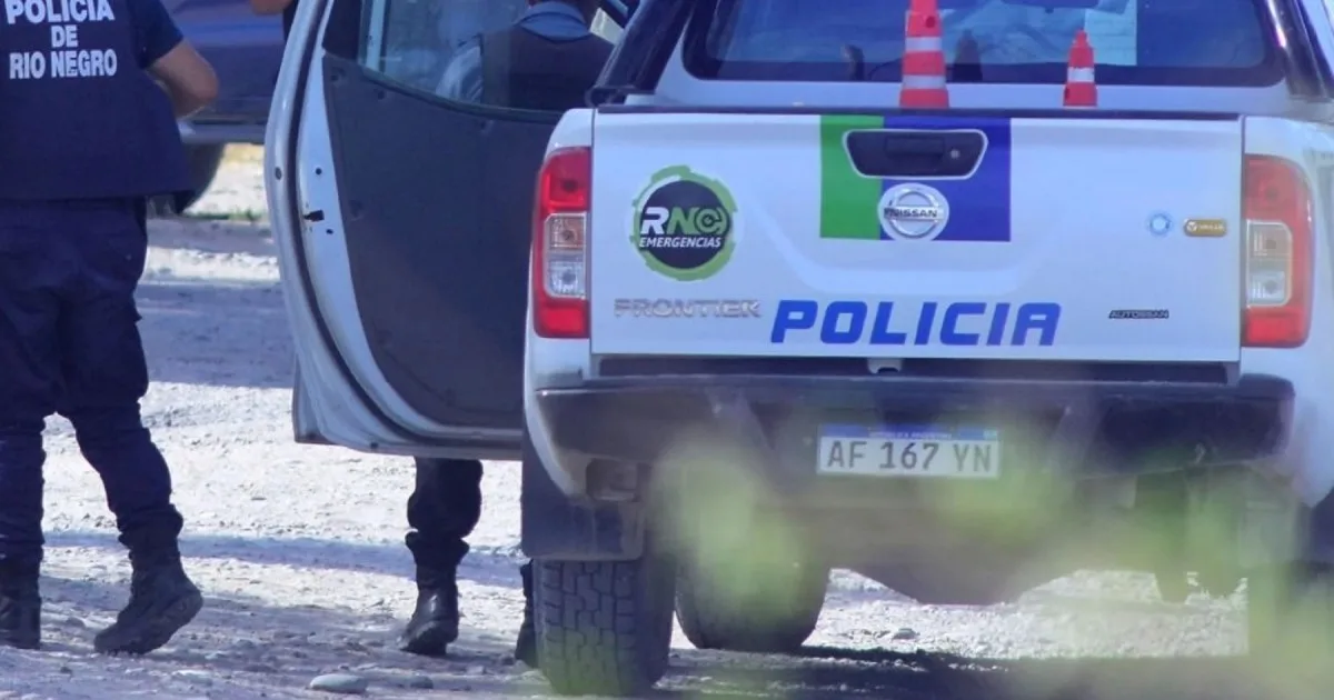 No frenaron ante la Policía, escaparon y uno habría tirado cocaína: tres detenidos en Viedma