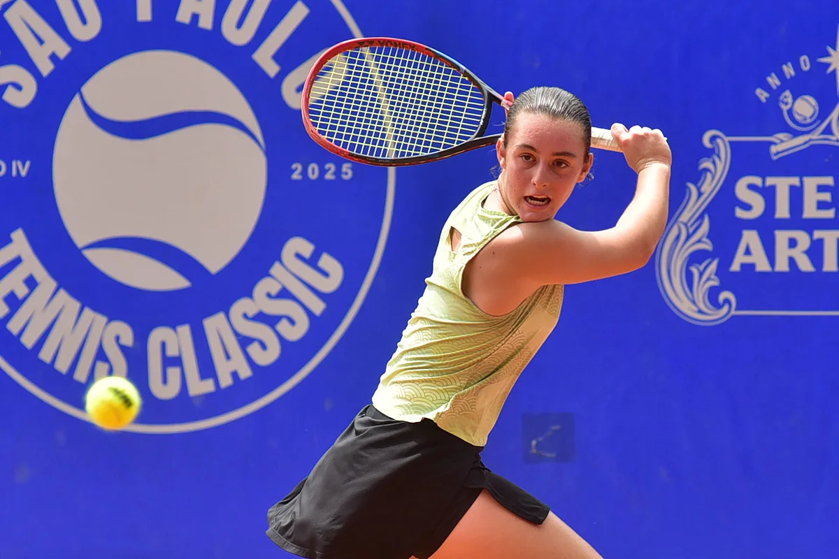 Maria Ferananda Lopes pontua na WTA aos 16 anos e tenta entrar no ranking
