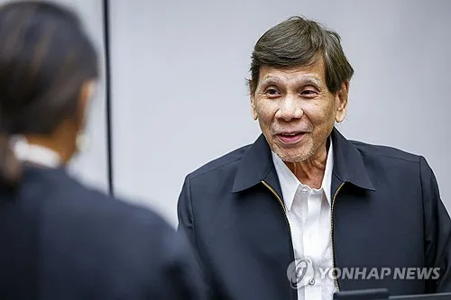 두테르테, ICC 법정 첫 직접 출석…11월 본재판 앞서 예비 심리