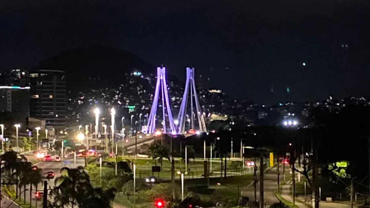 Ponte da Passagem volta a receber iluminação cênica
