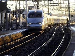 Transports : 12 heures de retard pour les voyageurs d’un TGV parti d’Hendaye jeudi
