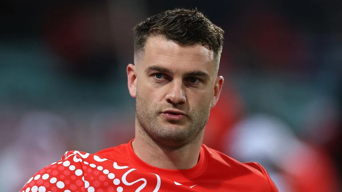North Melbourne star Paul Curtis brutally sledges Tom Papley after Nick Blakey trade