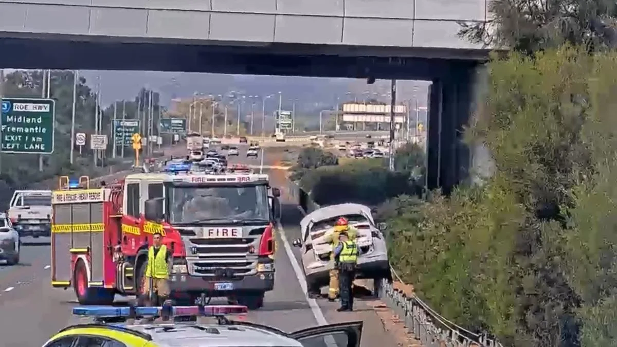 Perth traffic: Crashes cause massive delays on Tonkin Highway and Roe Highway