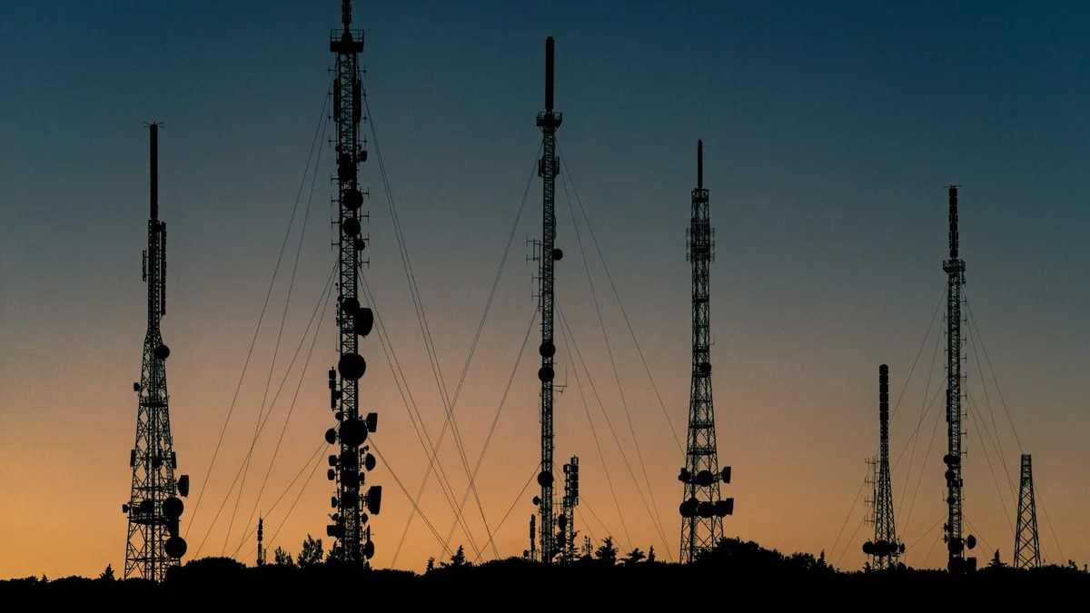 Fust: Brasil não pode voltar a arrecadar sem conectar