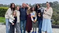 Com demência, Bruce Willis faz apariação rara no casamento da filha