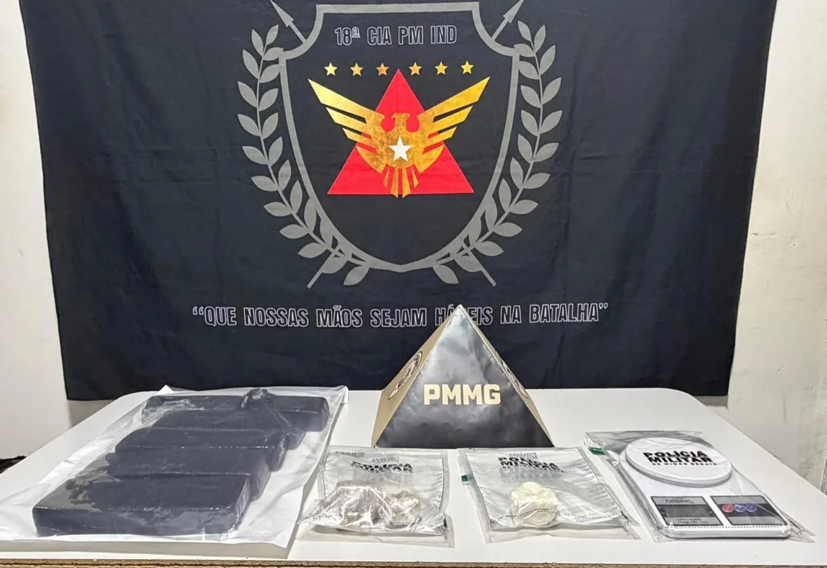 Polícia encontra barras de maconha dentro de máquina de lavar roupas em Mantena