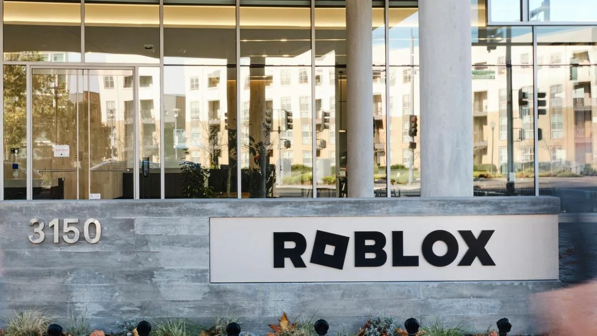 eSafety puts Roblox on notice amid fears of grooming, sexual exploitation and abuse