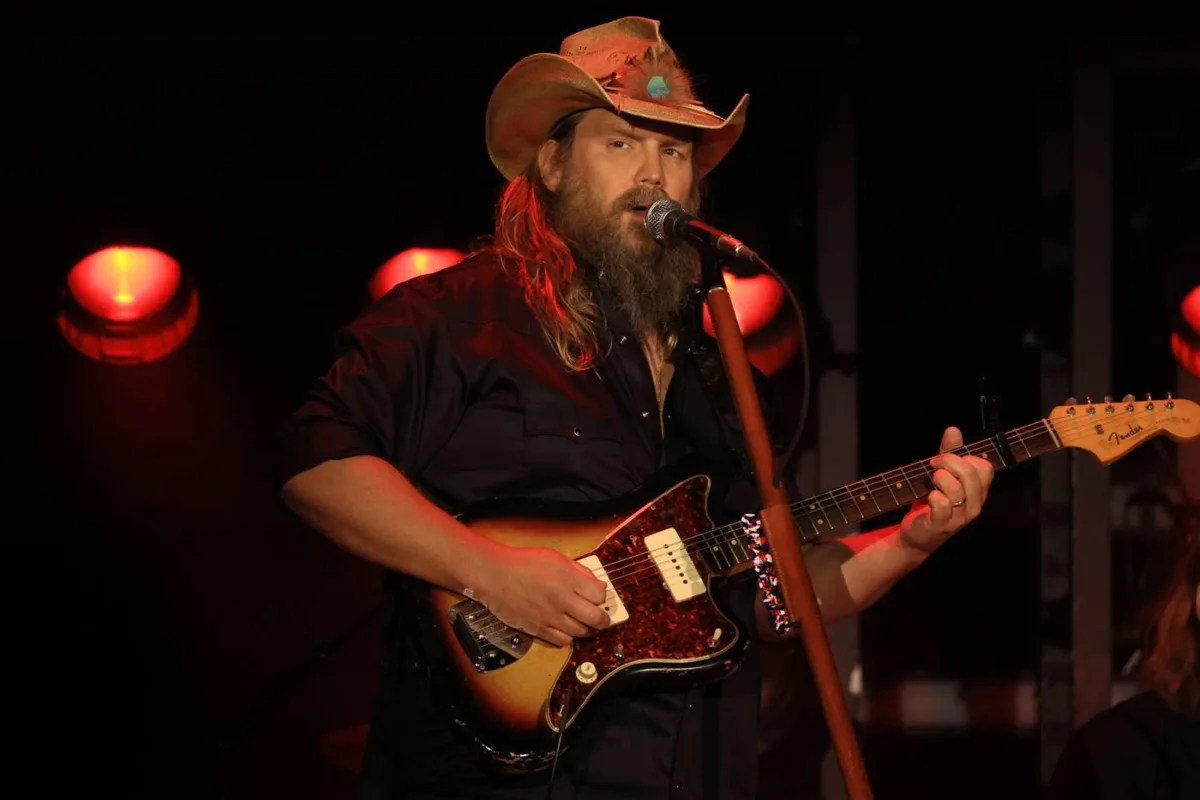 Watch Chris Stapleton Reunite Tom Petty’s Heartbreakers to Open 2026 Americana Honors