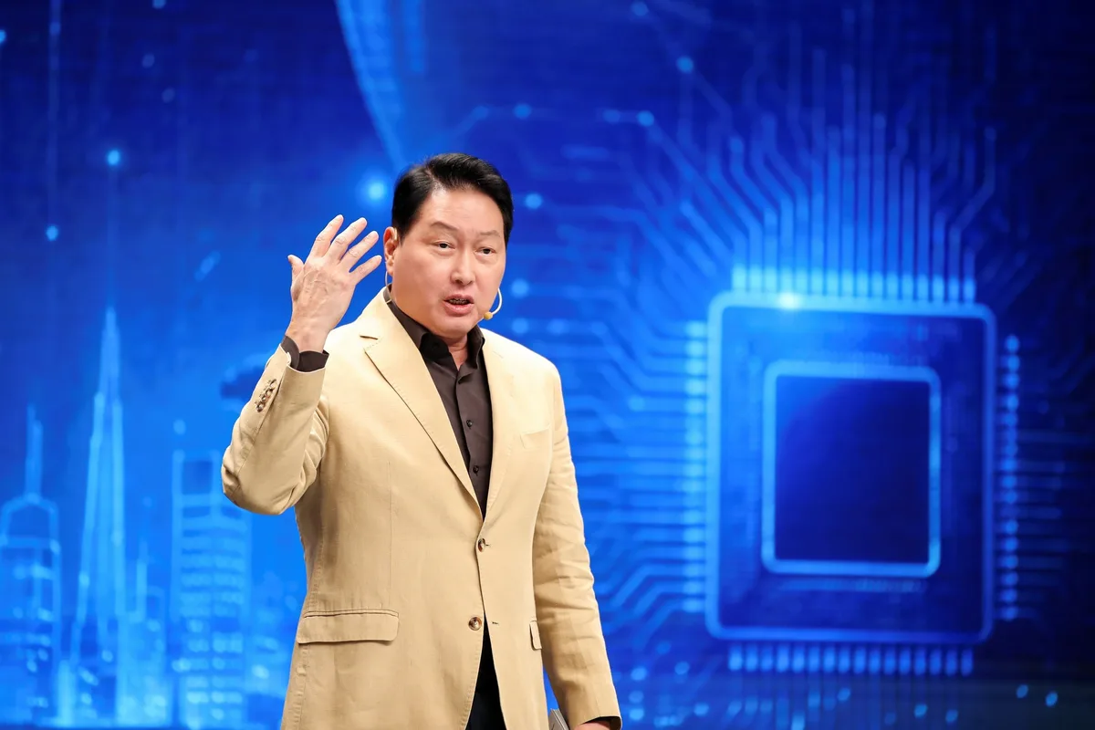 최태원 “AI는 지능일 뿐 지혜 아니야… 사람 이해하고 움직이는 능력이 중요"