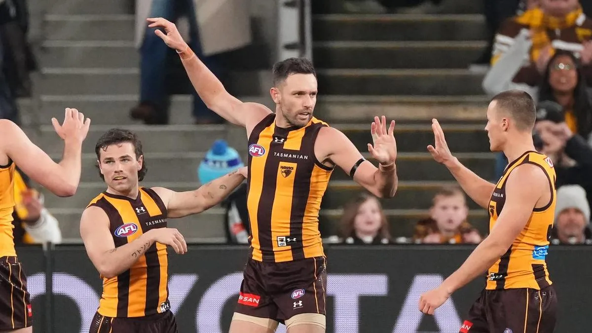 Top four on the line for Hawks, Eagles fight for pride