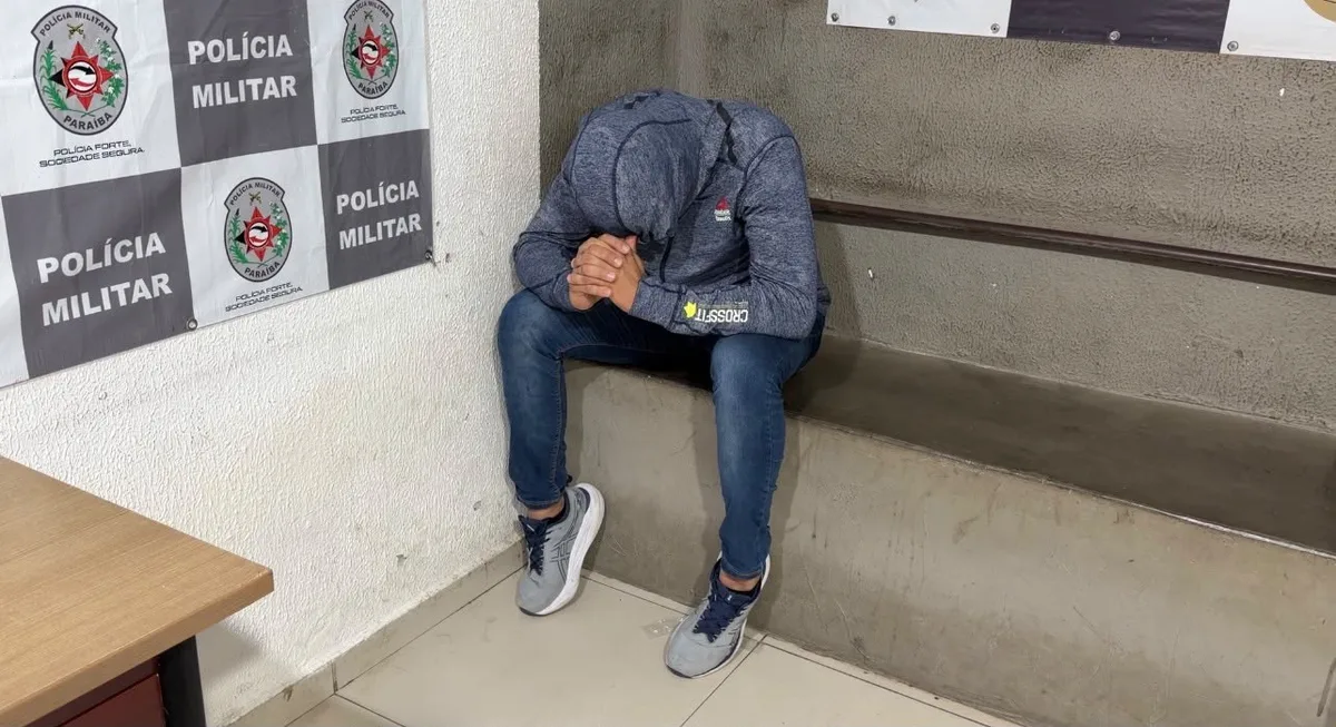 Motorista de caminhonete suspeito de envolvimento em acidente que matou motociclista em João Pessoa se entrega à polícia