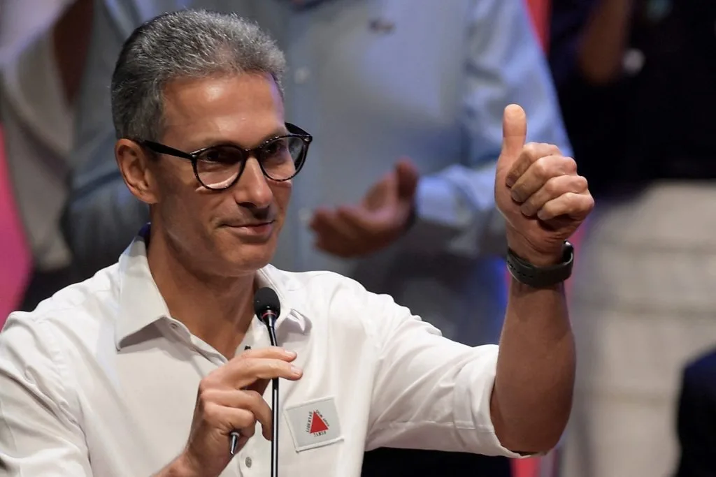 Zema desiste de debate presidencial após Lula não confirmar presença