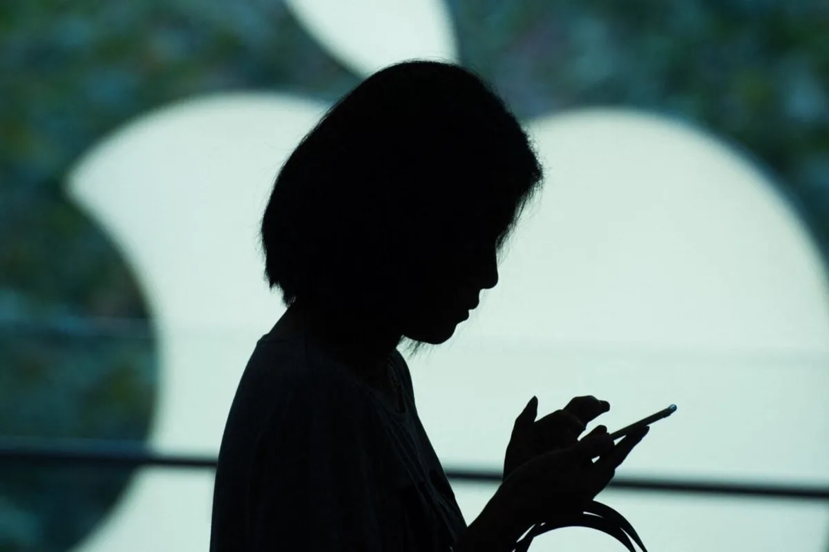 Apple Is Sending Out a Huge Wave of Spyware Warnings. You Should Take Them Seriously