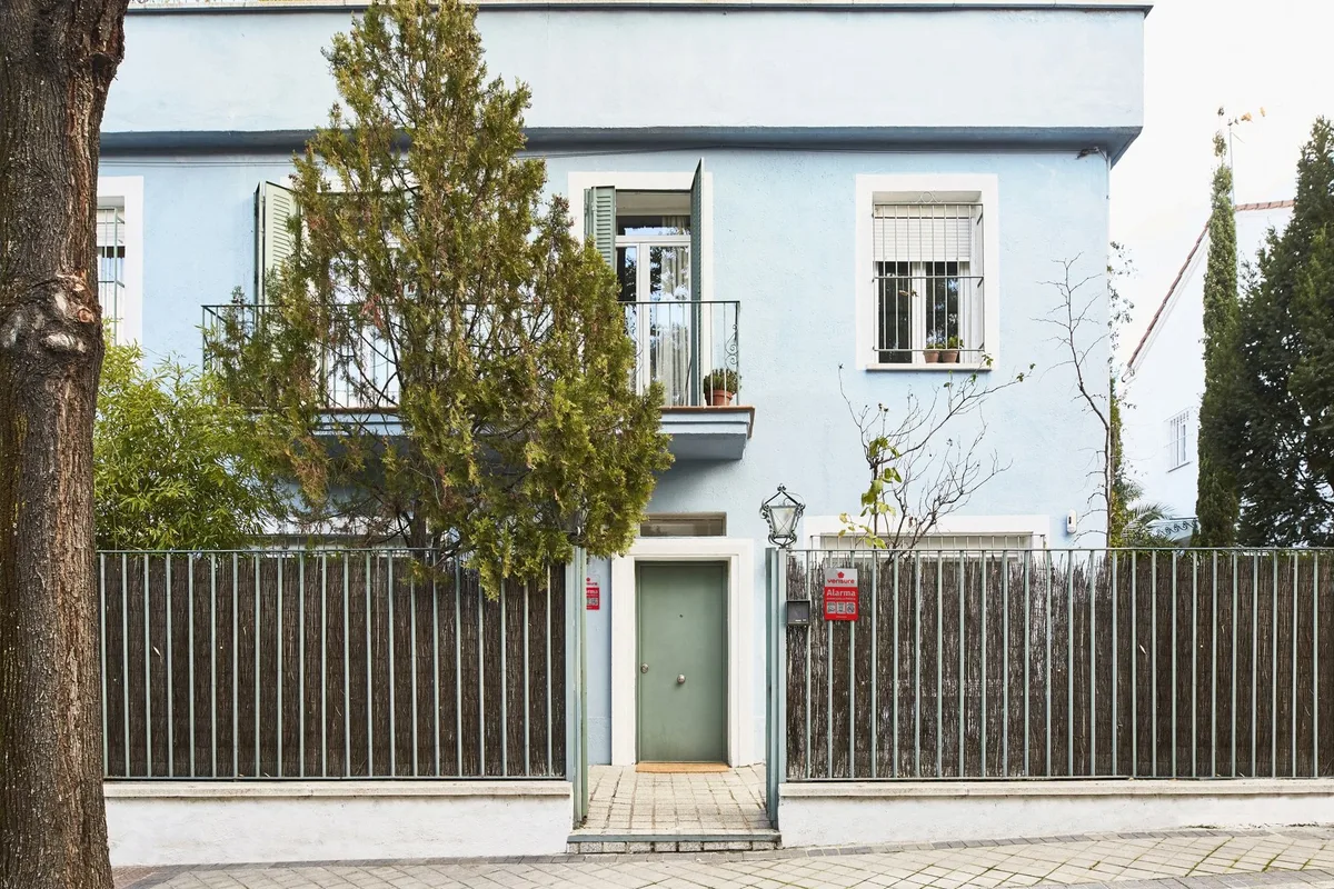 Los chalets y villas tienen más del doble de riesgo de sufrir una intrusión que los pisos y apartamentos, según Verisure
