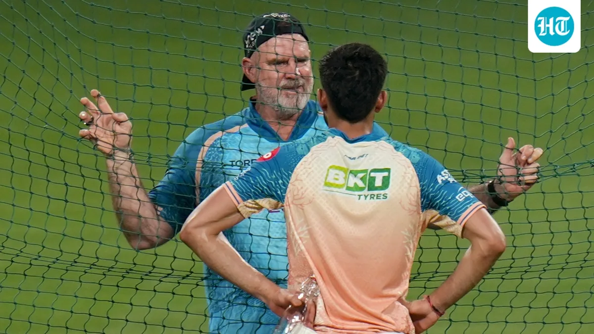 ‘Dinesh Karthik ready to take on that kind of role’: Matthew Hayden backs RCB big gun for CSK head coach role