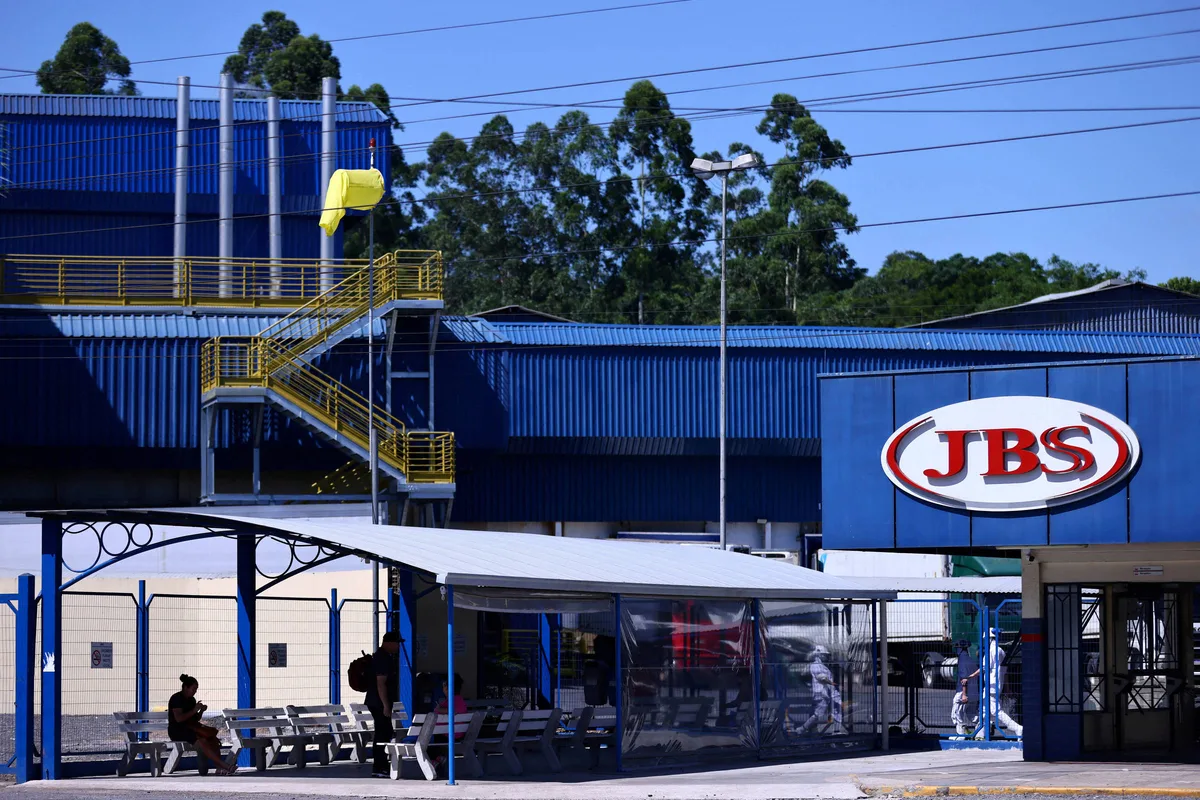 JBS propõe compra de ações que ainda não detém da Pilgrim's Pride em negócio de US$ 1,2 bilhão