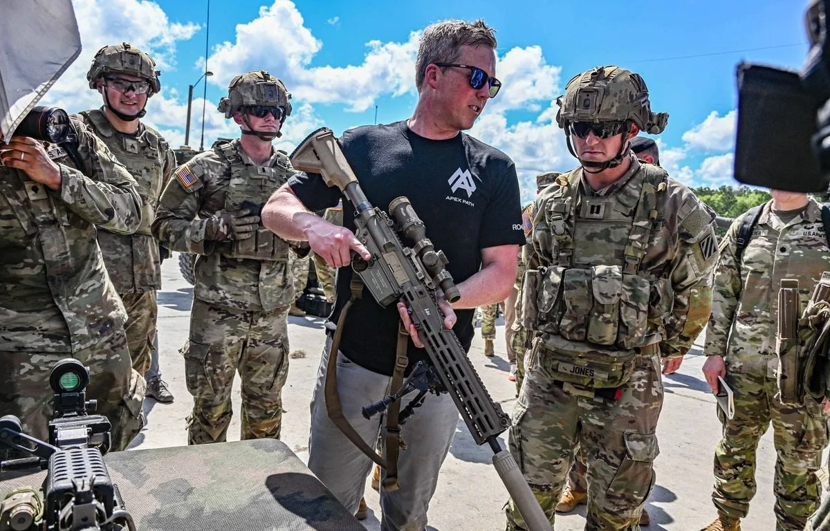 Etats-Unis : Le secrétaire américain à l’Armée de terre démissionne