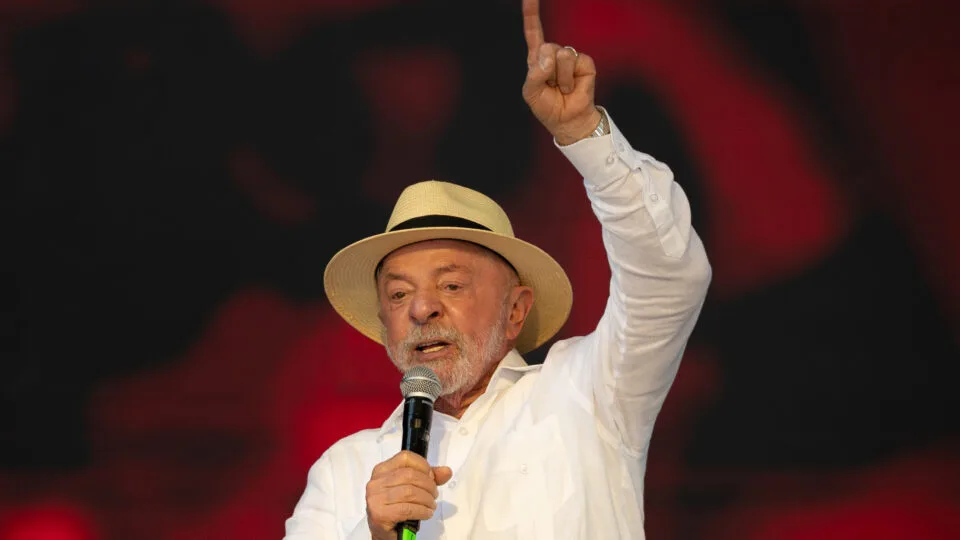 “Pirotecnia eleitoral” tem impacto limitado e campanha de Lula entra em “modo alerta”