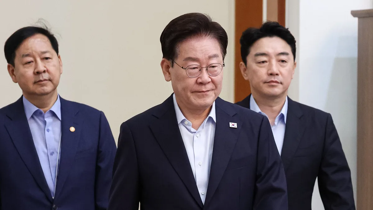 [속보] 李 “경찰 앞으로 가장 큰 권력... 국민 우려 커, 개혁기구 필요”