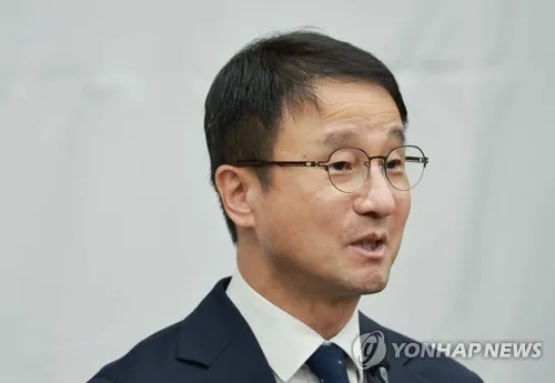 "학교 냉난방기 8대 중 1대꼴 노후…신규 설치는 2년째 감소세"