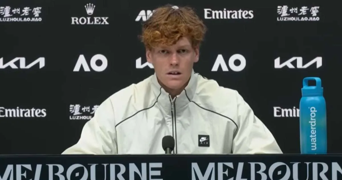 Jannik Sinner anuncia desistência do US Open por lesão no joelho