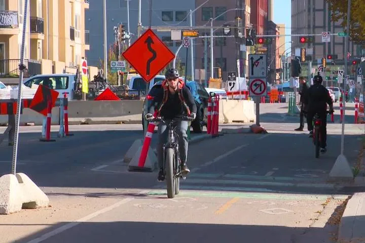 Edmonton proposes changes to remaining bike routes amid community pushback, provincial legislation