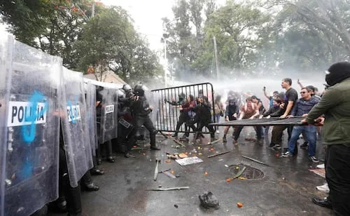 CNDH llama a Jalisco a garantizar el derecho a la protesta tras marcha por el agua; ofrece colaboración institucional