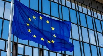 União Europeia retira Panamá e Vietname da lista de paraísos fiscais