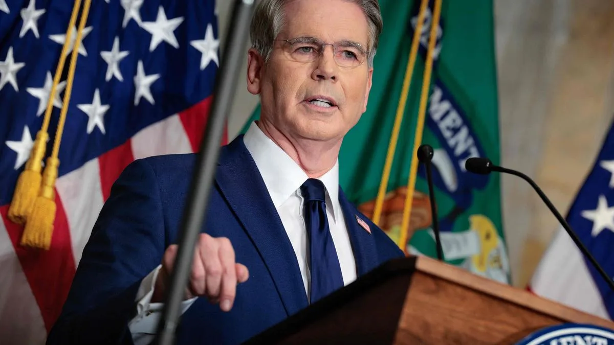 U.S. Treasury chief vows to cut every ‘economic lifeline’ of Iran