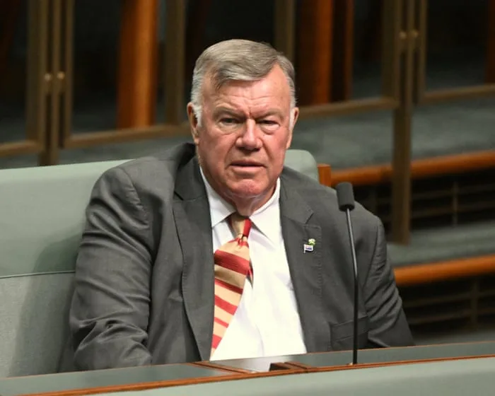 Australia news live: Sydney Marathon admits ‘unfortunate error’ as finisher’s medal depicts Munich stadium as highlight of course