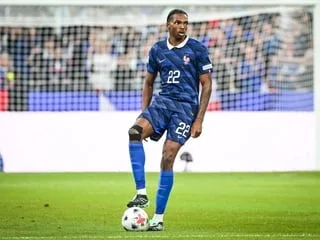 Premier League. Blessé avec les Bleus, Jérémy Jacquet revient avec Liverpool pour le choc contre Manchester City