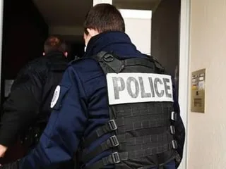 Recherchés par la police, ils rendent visite à leur victime hospitalisée pour s’excuser… et sont interpellés