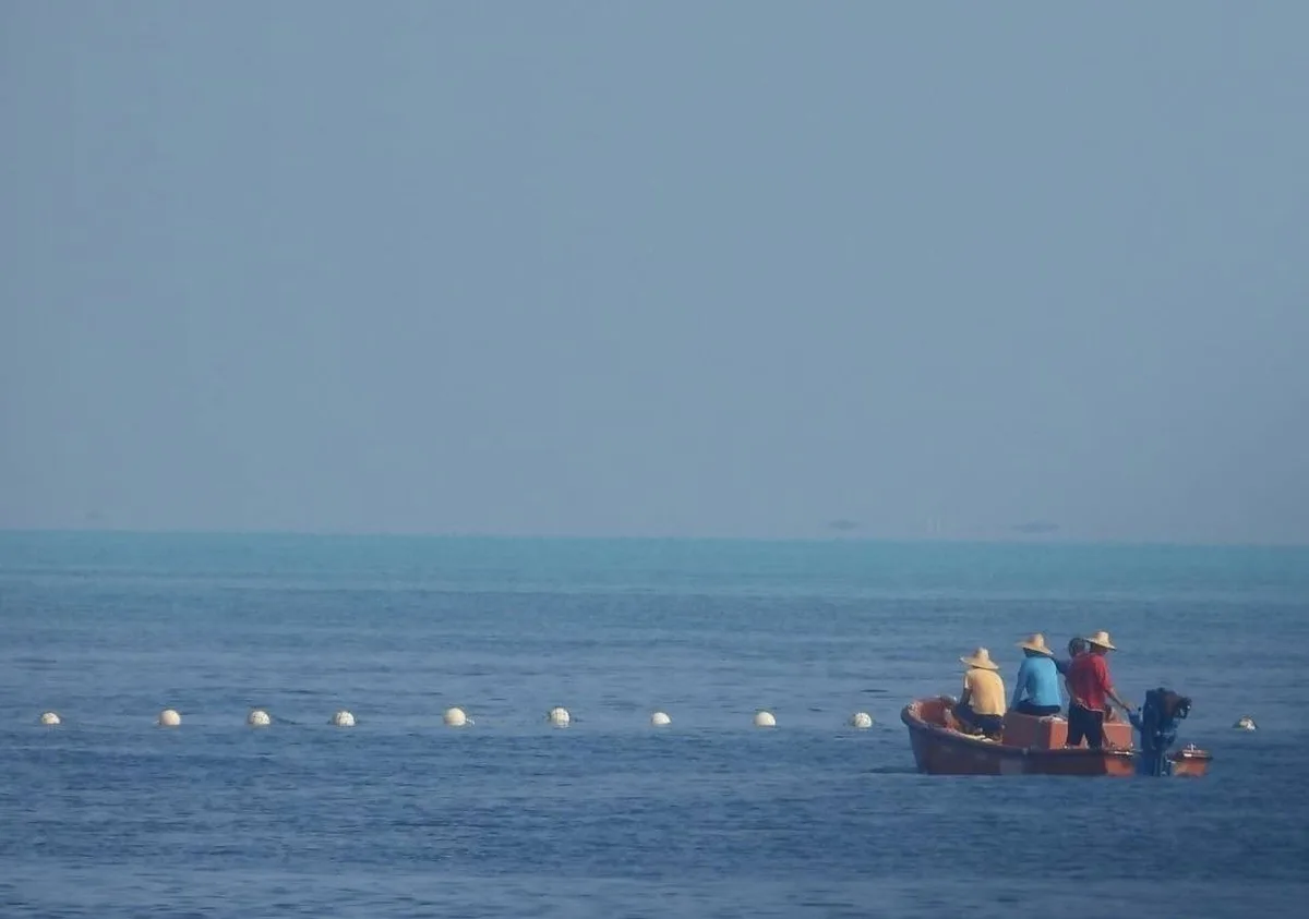 China acusa a Filipinas de "violar su soberanía" tras detectar varios aviones sobre aguas en disputa