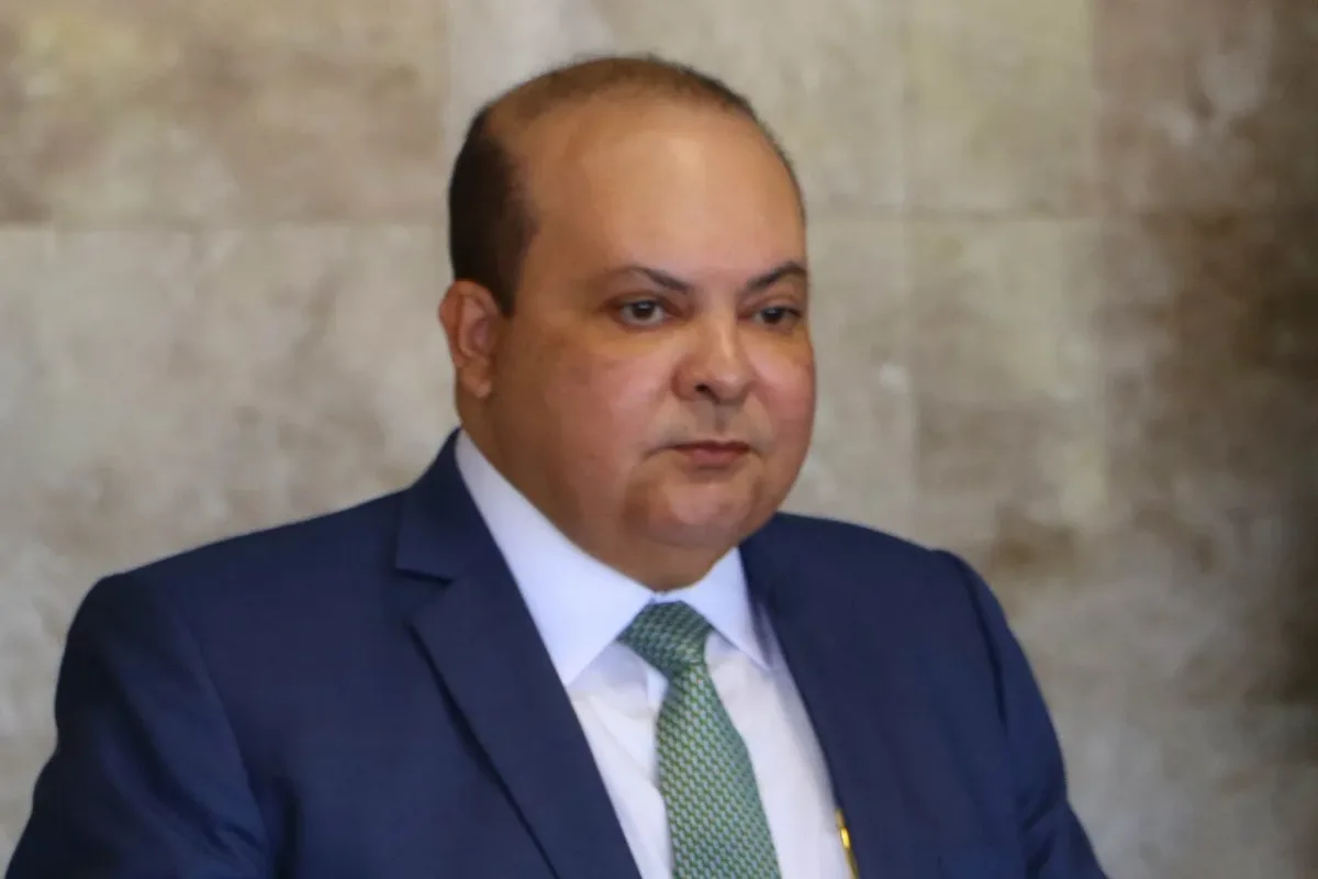 Mensagens mostram Ibaneis Rocha tratando com Daniel Vorcaro de compra do Master pelo BRB