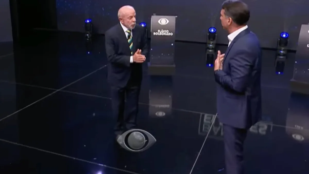 Veja fotos do 1º confronto direto de Lula e Flávio na “Band”