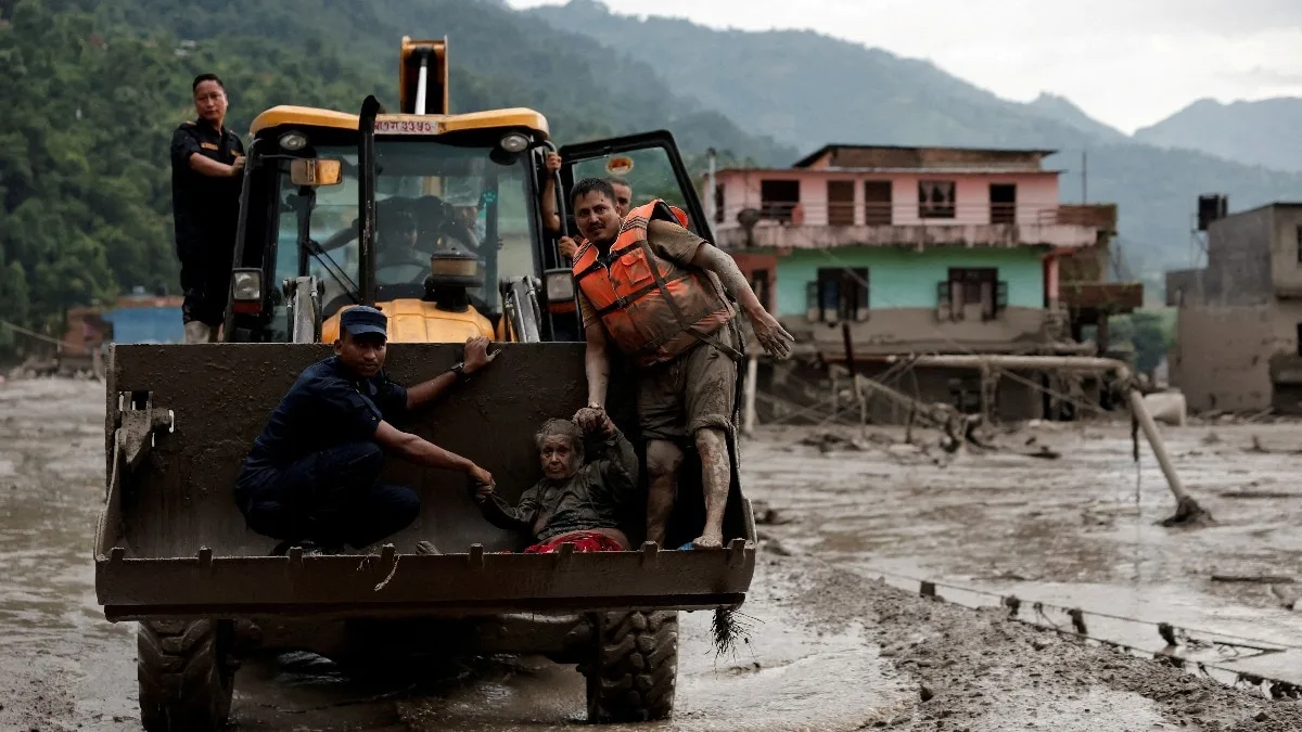 We just want them home: Texas sisters search for parents lost in Nepal floods