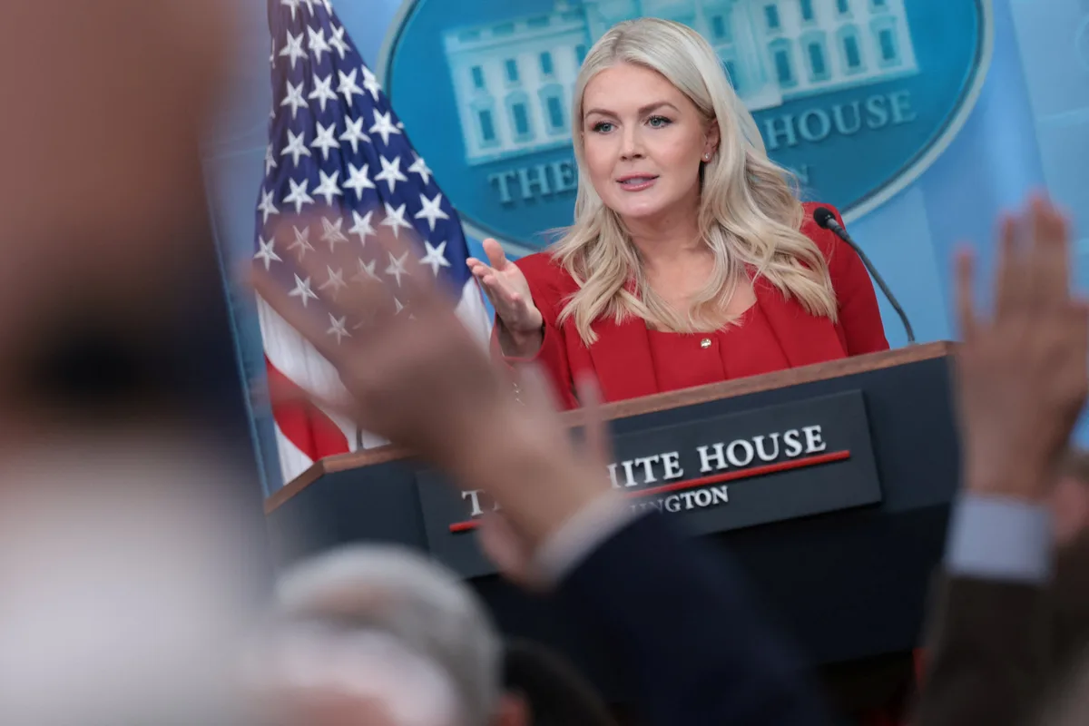 CNN Star Surges Ahead in Race to Replace Leavitt