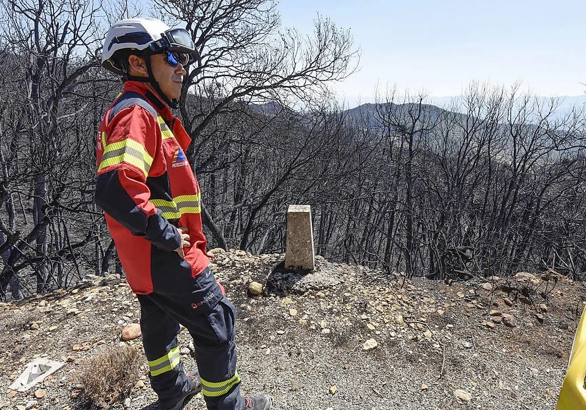 Muere un bombero y un trabajador en el incendio de un taller en Calatorao (Zaragoza)