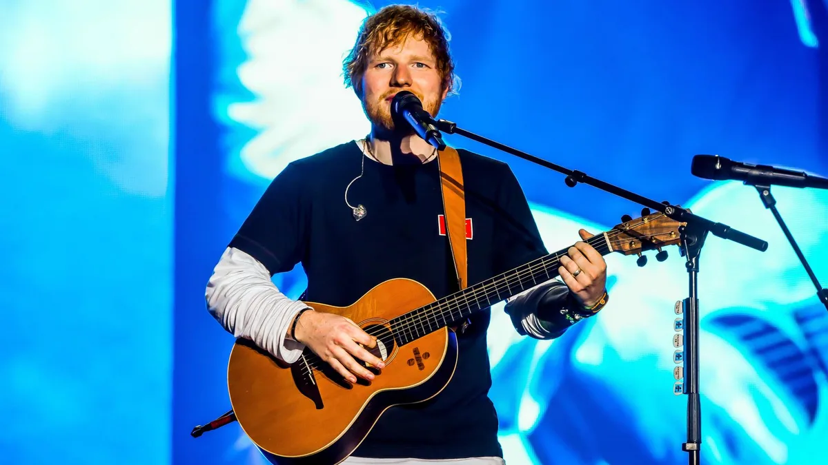 « Désolé » : Ed Sheeran, très ému, reconnaît des « erreurs » sur la polémique Macklemore