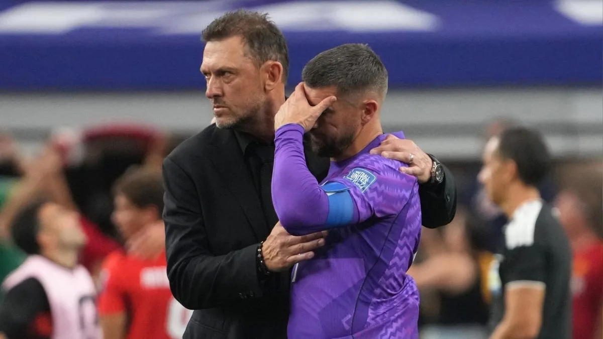 Socceroos captain Mat Ryan missing from first squad since World Cup as Tony Popovic overhauls